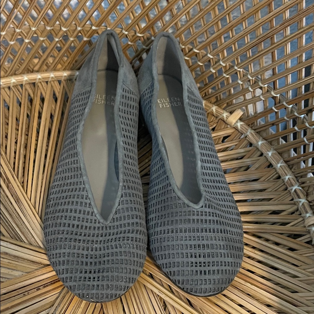 Eileen Fisher Gray Women's Flat Shoes - Picture 2 of 6